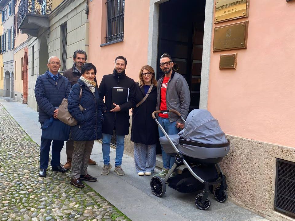 Foto coi clienti dopo rogito